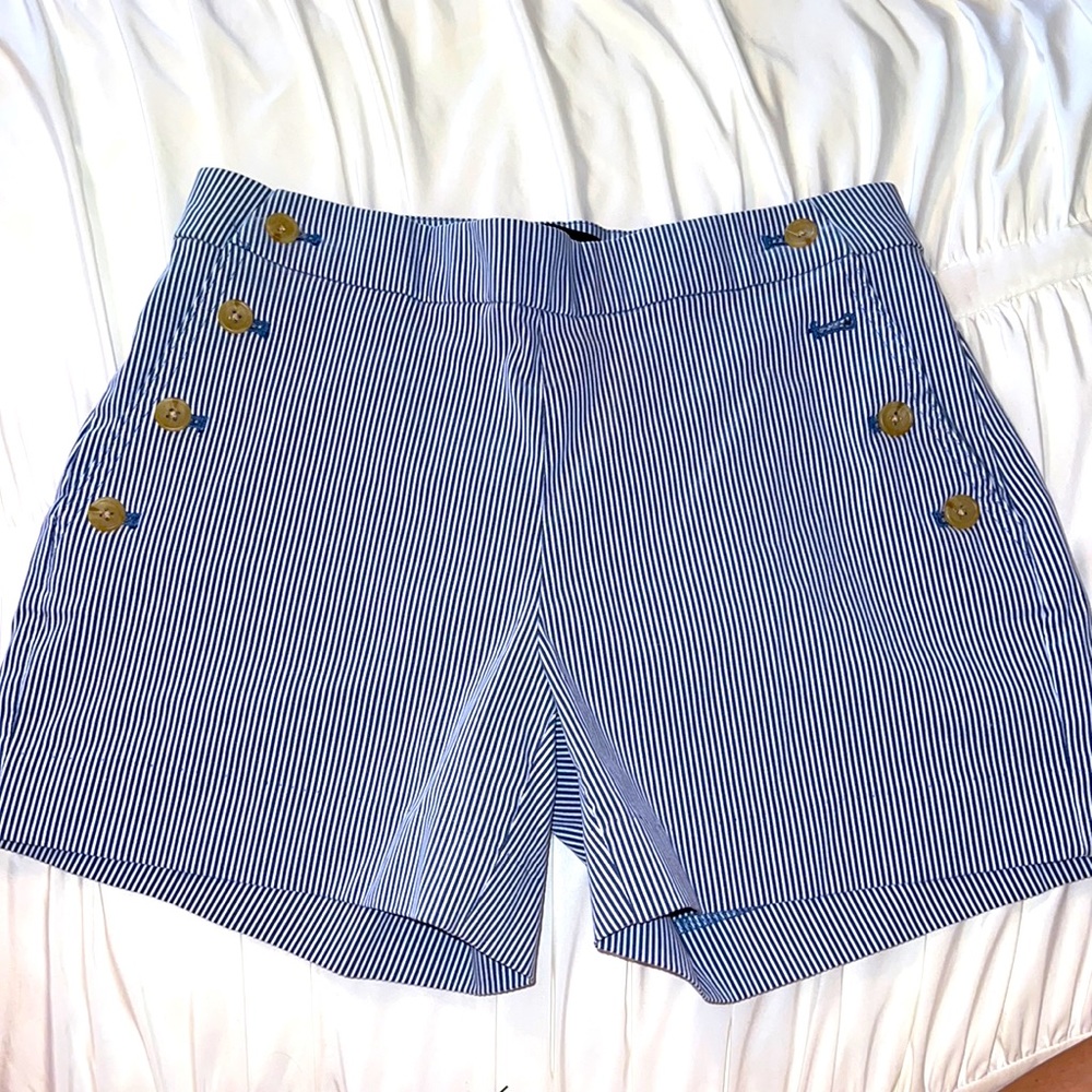 Banana Republic seersucker shorts size 0